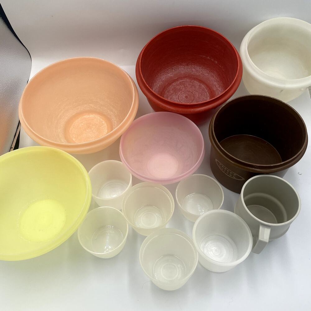 Lot of 13 Vintage Tupperware Bowls Round No Lids Multicolor Coffee Yellow